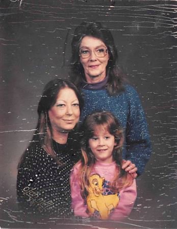 Leana Marie Broussard - Photo 12