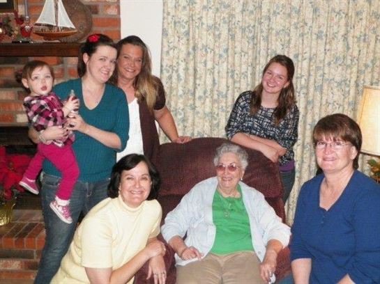 Nina Vincent Dilbert - Photo 68