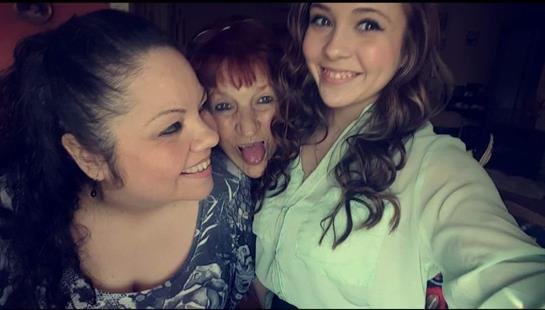 Annie Laura Dixon - Photo 17