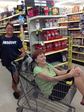 Annie Laura Dixon - Photo 26