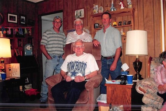 Elmer Lee Ernst, Sr. - Photo 24