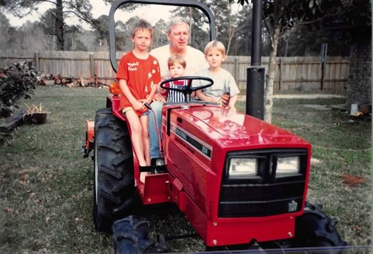 Elmer Lee Ernst, Sr. - Photo 44