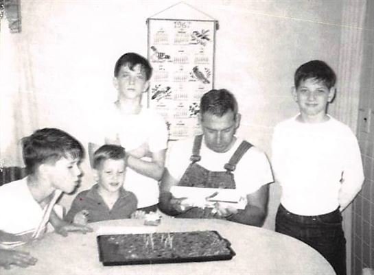 Elmer Lee Ernst, Sr. - Photo 67