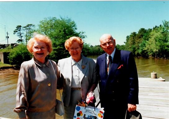 Mavis Hollingsworth Powell - Photo 10