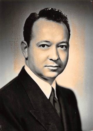 Mavis Hollingsworth Powell - Photo 20