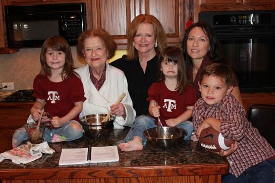 Mavis Hollingsworth Powell - Photo 31