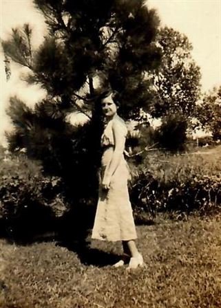 Mavis Hollingsworth Powell - Photo 111