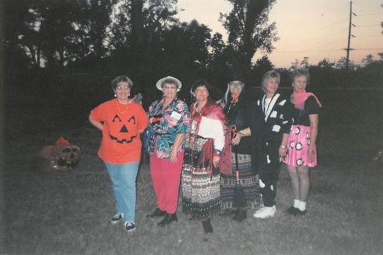 Debbie Bryant - Photo 17