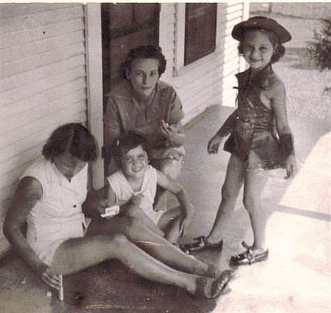 Gladys Eva Hall - Photo 6