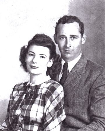 Gladys Eva Hall - Photo 32