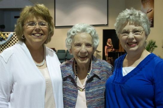 Gladys Eva Hall - Photo 36