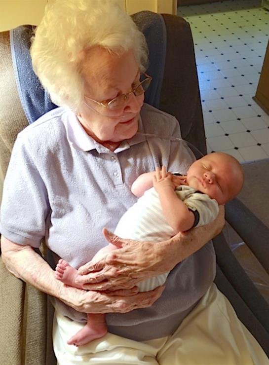 Evalyn O'Neal Axelson - Photo 43