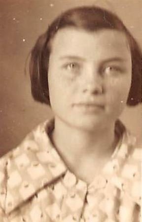 Eva Perkins - Photo 8