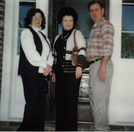 Eva Perkins - Photo 20