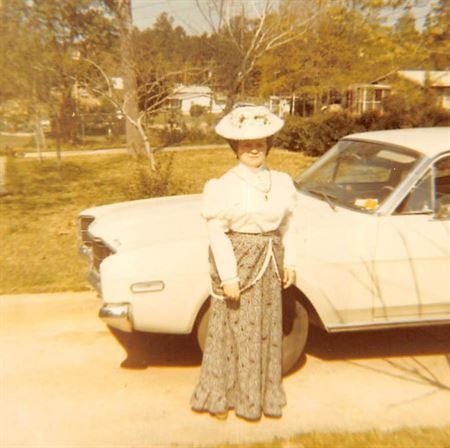 Eva Perkins - Photo 25