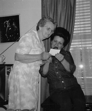 Eva Perkins - Photo 54