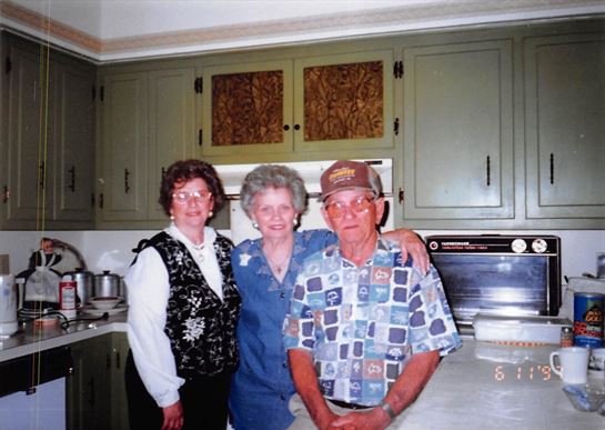 Eva Perkins - Photo 55