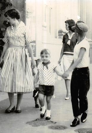 Debbie Caldwell - Photo 30