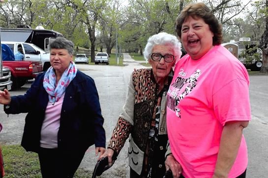 Mildred "Mickey" Evelyn Roth - Photo 12