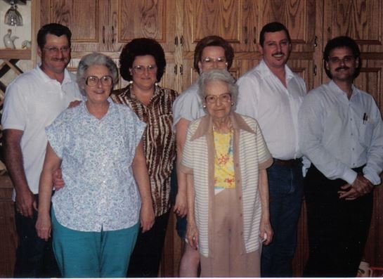 Connie "Bit" Cox - Photo 10