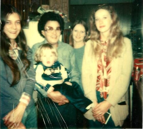 Debra Ellis - Photo 149