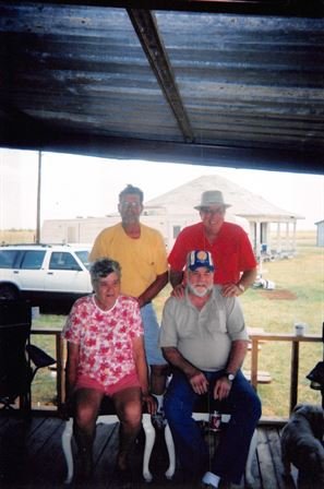 Johny James - Photo 2