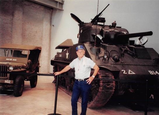 Wilson Perry - Photo 37