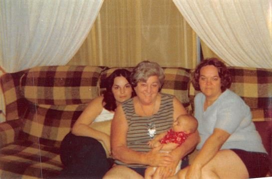 Genevieve Marie Miller - Photo 12