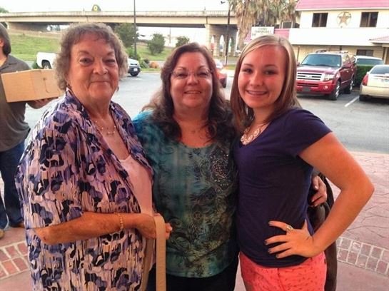 Genevieve Marie Miller - Photo 37