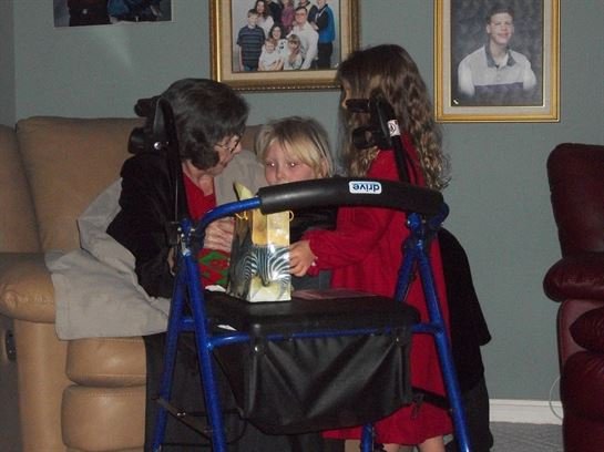 Milly S. Arnold - Photo 20