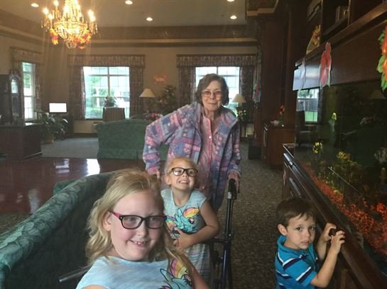 Milly S. Arnold - Photo 59