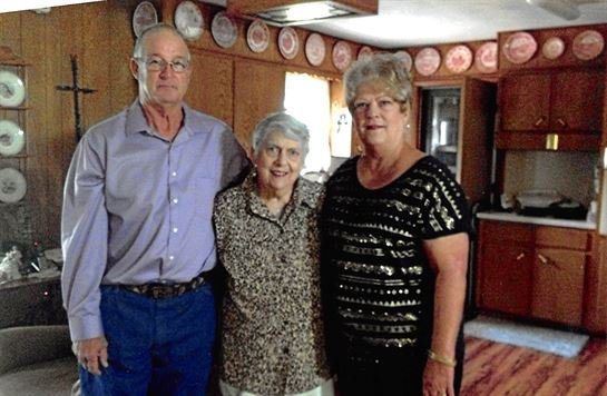 Virginia "Ginger" Tubbleville - Photo 10