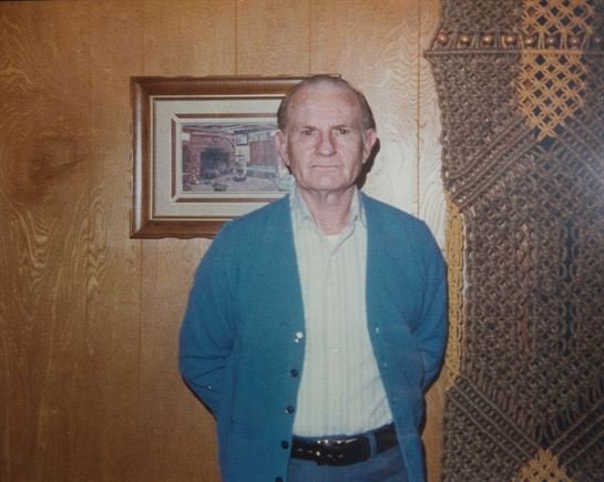 Lester Ray Robins - Photo 20