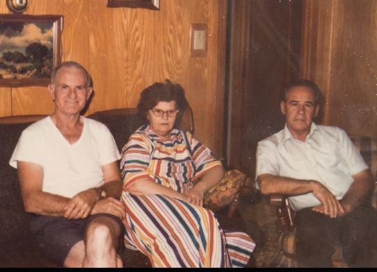 Lester Ray Robins - Photo 22