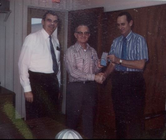 Lester Ray Robins - Photo 25