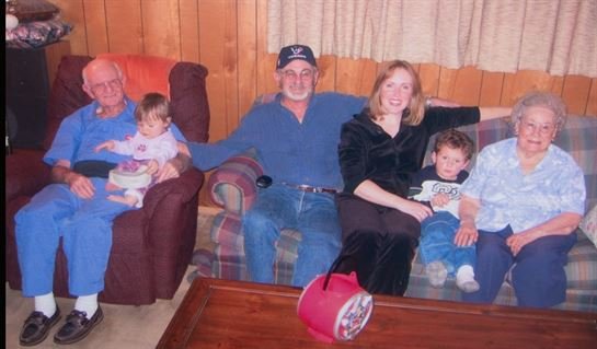 Lester Ray Robins - Photo 30