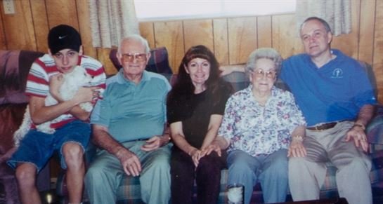 Lester Ray Robins - Photo 73