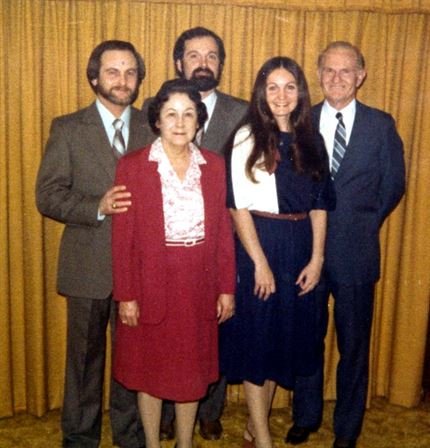 Lester Ray Robins - Photo 76