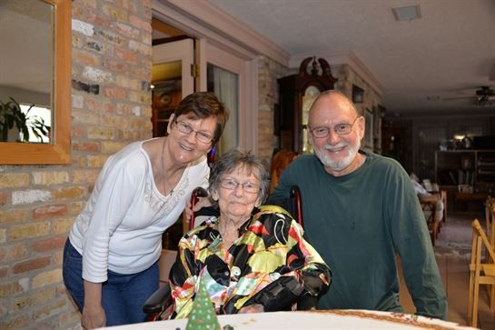 Laura Alice Hughes Clary - Photo 4