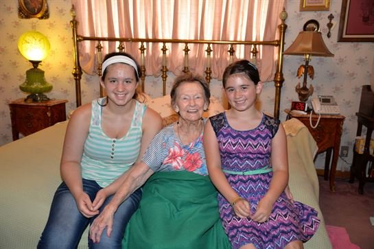 Laura Alice Hughes Clary - Photo 72