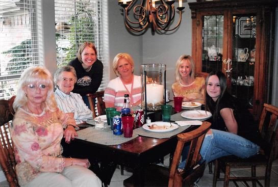 Dorothy Hilliard - Photo 14