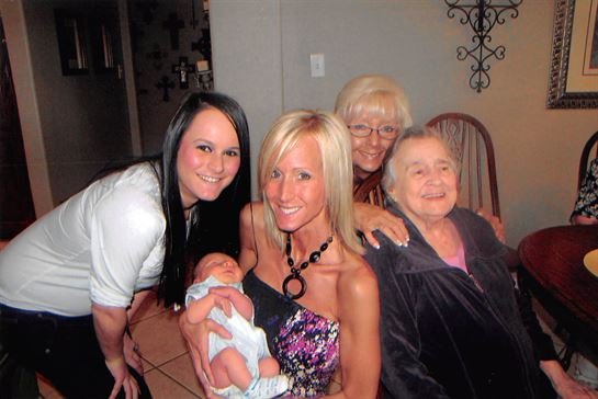 Dorothy Hilliard - Photo 18