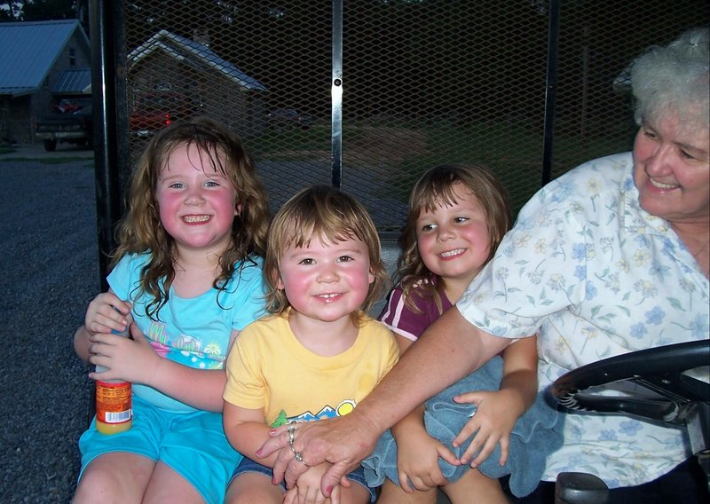 Wanda Mae Ellis - Photo 3