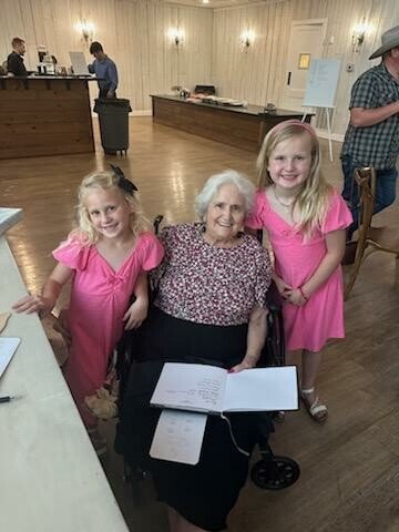 Wanda Mae Ellis - Photo 28