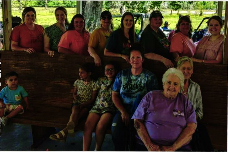 Wanda Mae Ellis - Photo 148