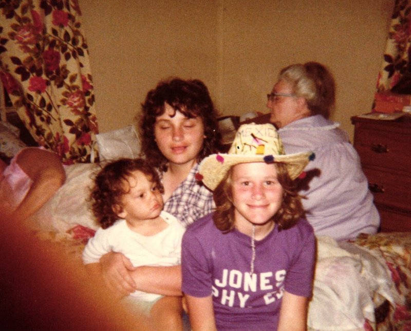 Ruth Lynell Sterling - Photo 3