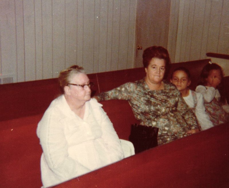 Ruth Lynell Sterling - Photo 6