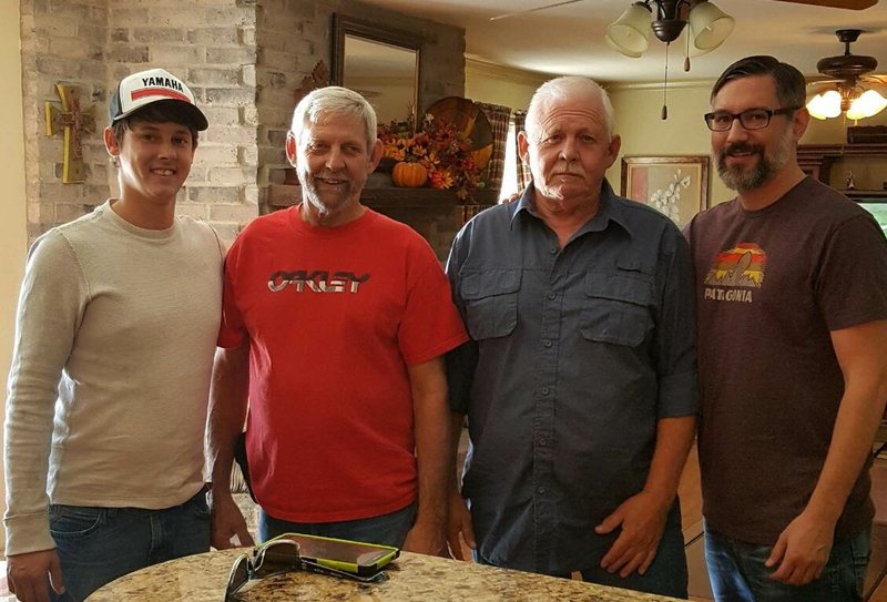 Robert "Bobby" Moore - Photo 46