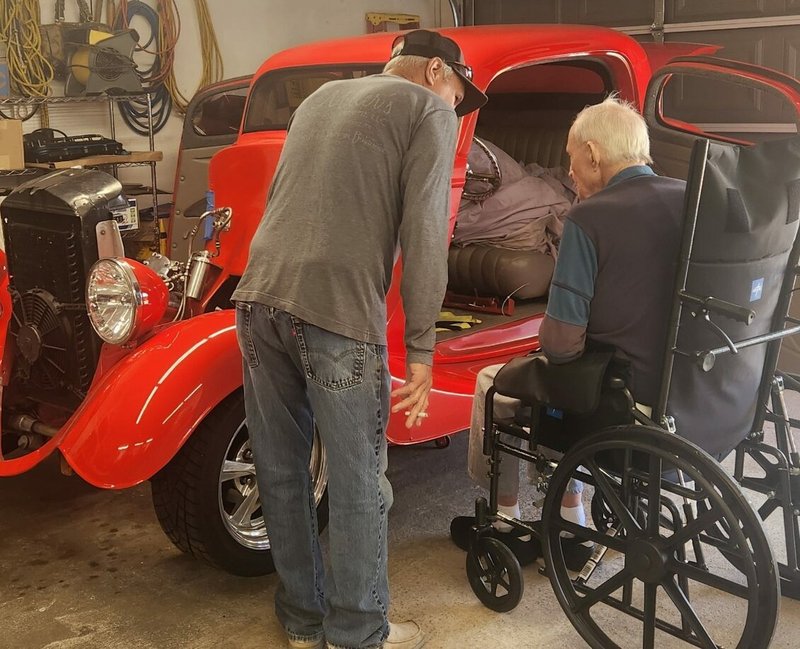 Robert "Bobby" Moore - Photo 51