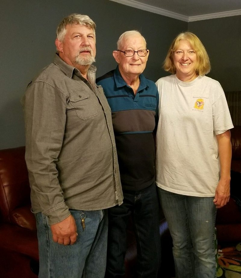 Robert "Bobby" Moore - Photo 54